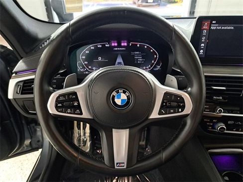 Used 2021 BMW M550i xDrive image 26