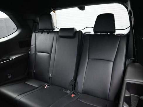 Certified 2026 Toyota Grand Highlander AWD Hybrid image 32
