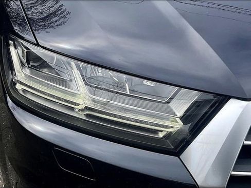 Used 2017 Audi Q7 3.0T Premium Plus w/ Premium Plus Package AWD/4WD image 28