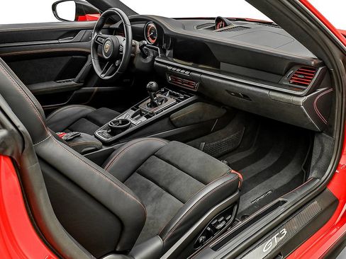 Used 2022 Porsche 911 GT3 RWD image 35