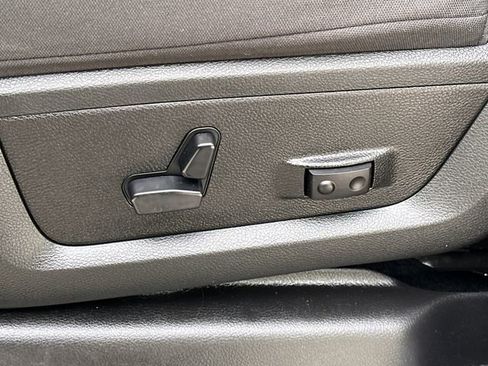 Used 2026 RAM 2500 Big Horn AWD/4WD image 38