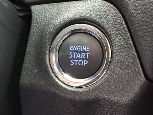 Used 2020 Toyota RAV4 Limited image 24