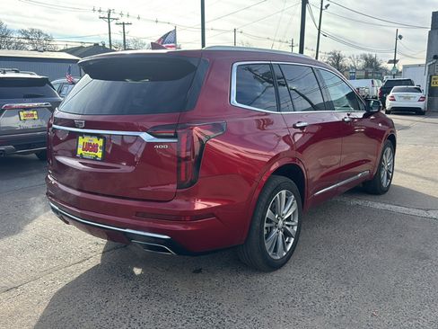 Used 2023 Cadillac XT6 Premium Luxury image 5
