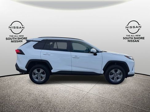 Used 2024 Toyota RAV4 XLE AWD/4WD image 5