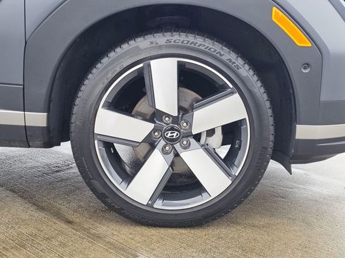 Used 2025 Hyundai Santa Fe Limited w/ Tow & Go Package image 9