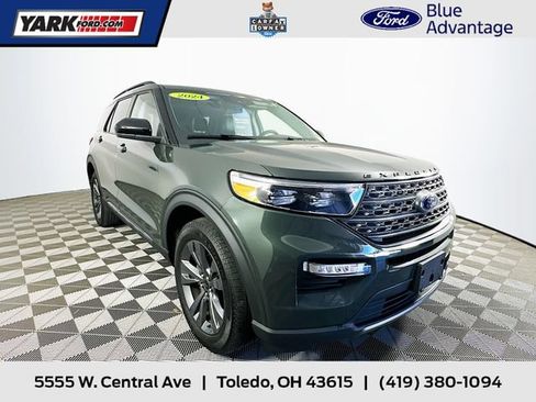 Certified 2024 Ford Explorer XLT w/ Equipment Group 202A AWD/4WD image 1