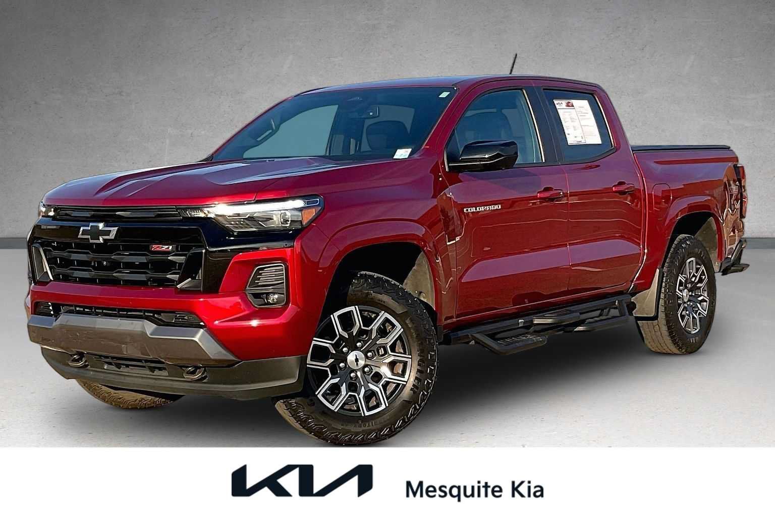 Used 2023 Chevrolet Colorado Z71 w/ Z71 Convenience Package 2 AWD/4WD image 1