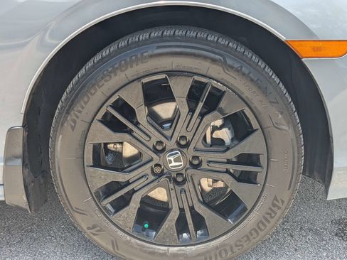 Used 2025 Honda Odyssey Sport-L image 11