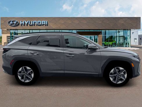 New 2026 Hyundai Tucson SEL image 9