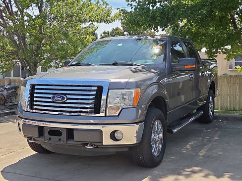 Used 2012 Ford F150 XLT w/ XLT Chrome Pkg AWD/4WD image 2