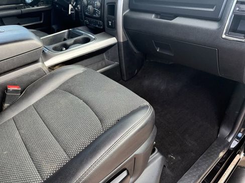 Used 2018 RAM 2500 Big Horn w/ Sport Appearance Group AWD/4WD image 14