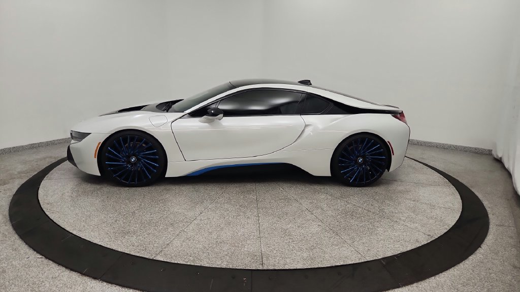 Used 2015 BMW i8 AWD/4WD image 33