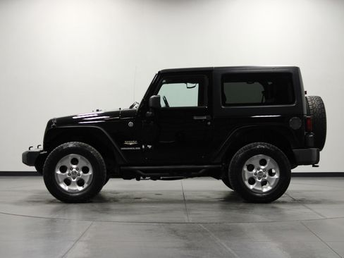 Used 2013 Jeep Wrangler Sahara w/ Connectivity Group image 7