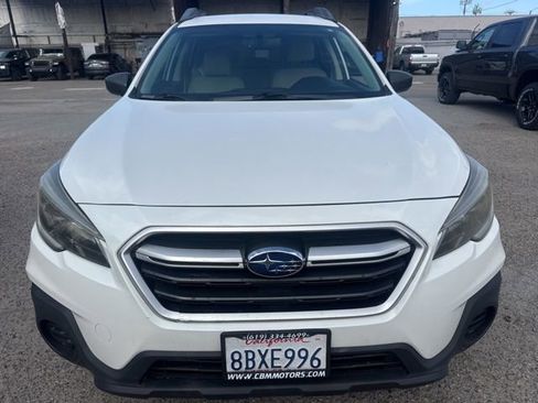 Used 2018 Subaru Outback 2.5i AWD/4WD image 2