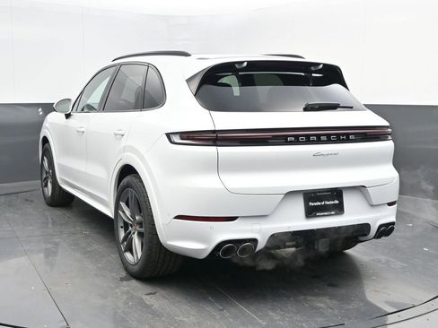 New 2025 Porsche Cayenne image 6