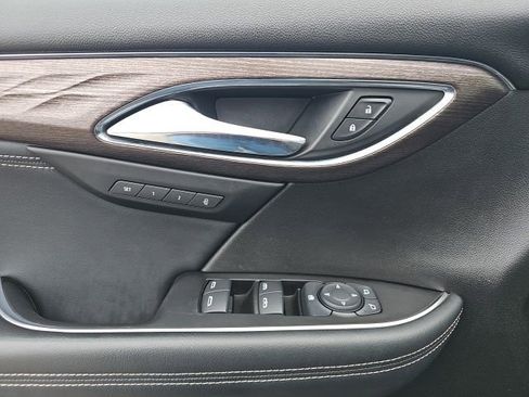 Used 2023 Buick Envision Avenir image 21