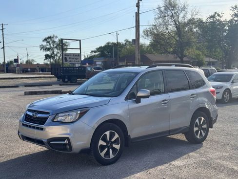 Used 2018 Subaru Forester 2.5i Premium AWD/4WD image 10