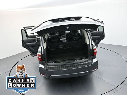 Used 2024 Nissan Armada Platinum w/ Captain's Chairs Package image 42