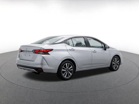Used 2025 Nissan Versa SV FWD image 7