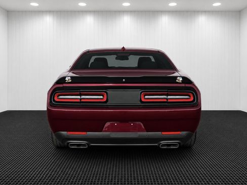 Used 2021 Dodge Challenger R/T Scat Pack RWD image 4