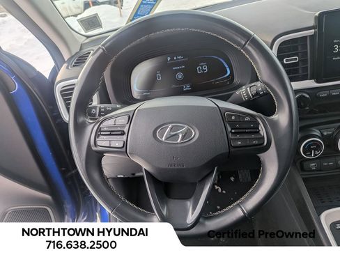 Certified 2023 Hyundai Venue Limited w/ Cargo Package image 8