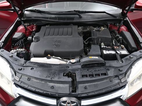 Used 2017 Toyota Camry XLE FWD image 37