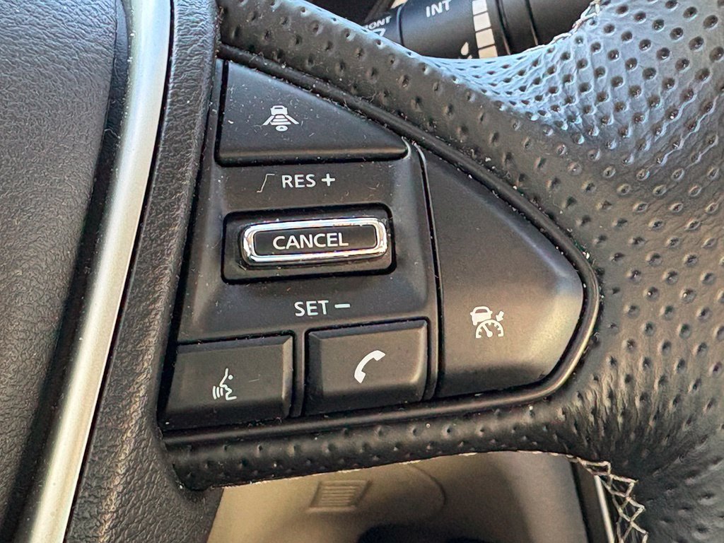 Used 2022 Nissan Maxima SV w/ Floor Mat Group FWD image 17