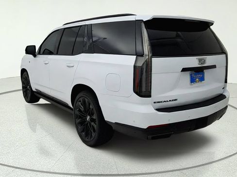 Used 2026 Cadillac Escalade Platinum Sport AWD/4WD image 5