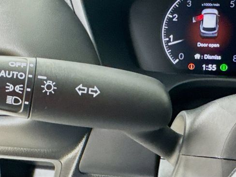 Used 2024 Honda HR-V LX image 12