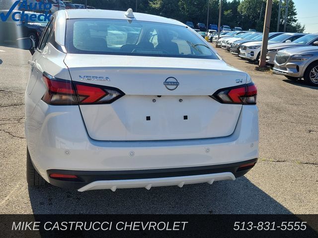 Used 2024 Nissan Versa SV FWD image 4