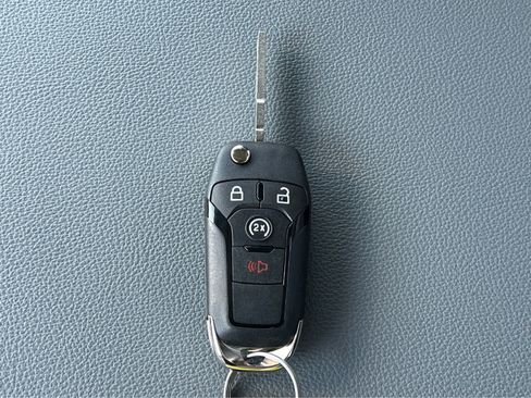 New 2025 Ford F550 4x4 Regular Cab Super Duty image 39