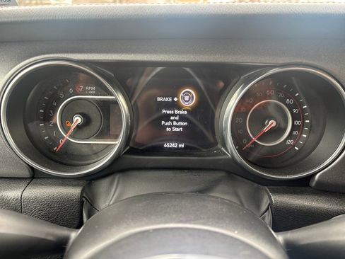 Used 2022 Jeep Gladiator Mojave w/ Trailer Tow Package image 16