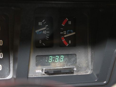 Used 1989 Jeep Grand Wagoneer image 77