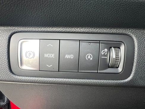 New 2026 Chevrolet Traverse RS image 25