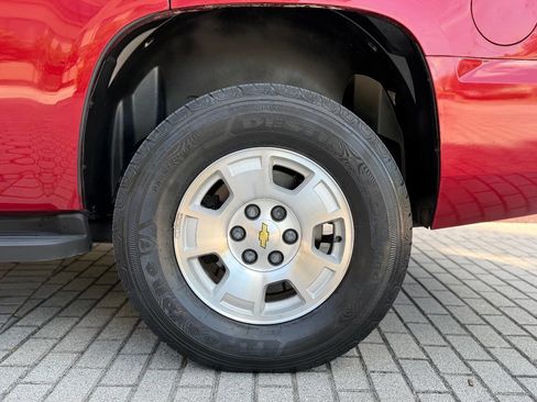 Used 2014 Chevrolet Tahoe LT RWD image 38