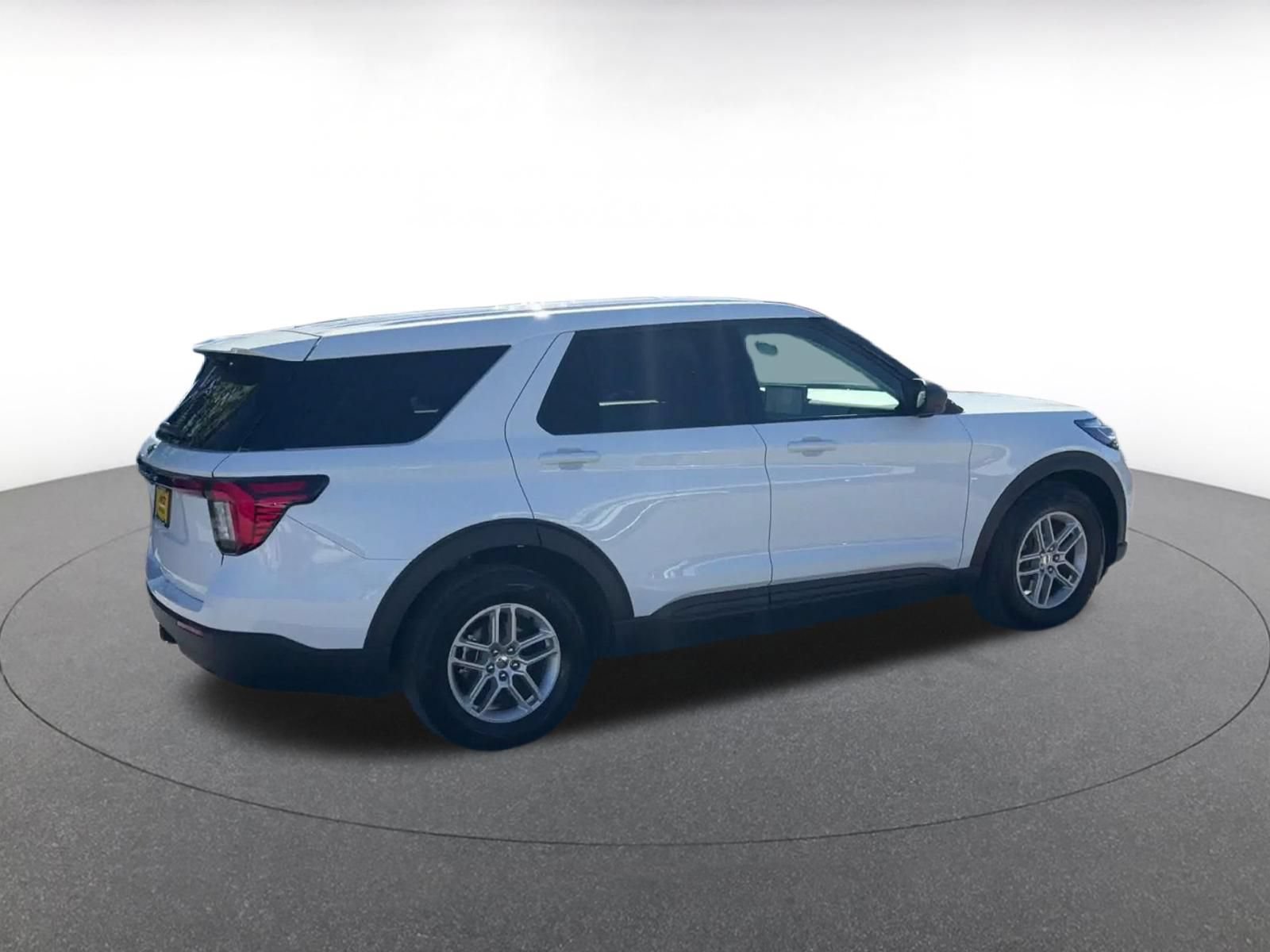 Used 2026 Ford Explorer Active RWD image 14