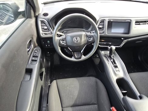 Used 2018 Honda HR-V EX image 21
