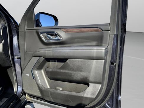 Used 2023 Chevrolet Tahoe Z71 w/ Luxury Package image 25