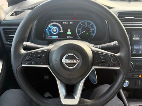 Certified 2024 Nissan Leaf S image 17