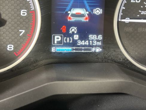 Used 2023 Subaru Forester Premium image 11