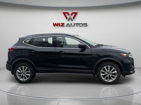 Used 2020 Nissan Rogue Sport SV w/ All-Weather Package image 4