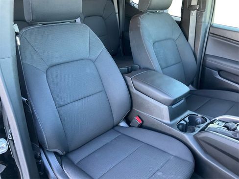 Used 2024 Chevrolet Colorado LT w/ LT Convenience Package II image 28