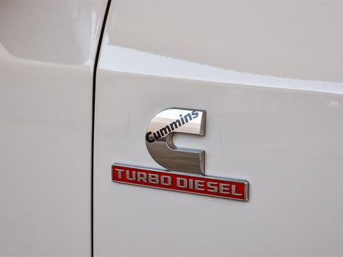 Used 2024 RAM 2500 Laramie w/ Safety Group image 11