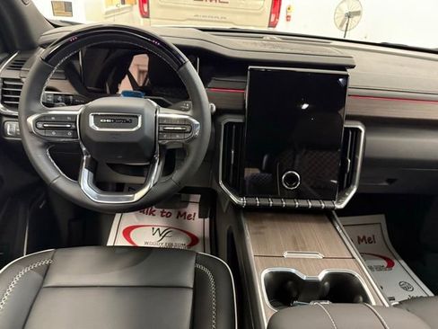 New 2026 GMC Acadia Denali w/ Super Cruise Package FWD image 20