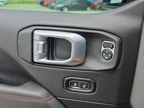 Used 2022 Jeep Gladiator Rubicon w/ LED Lighting Group AWD/4WD image 25