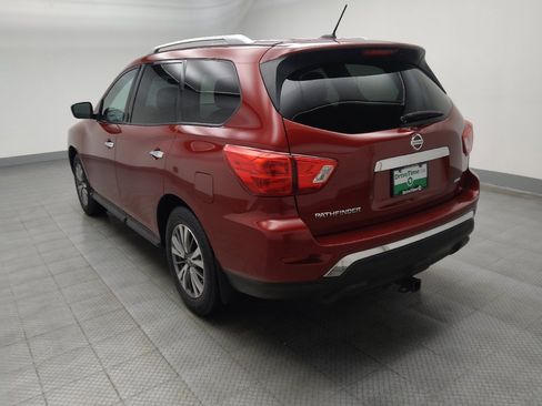 Used 2018 Nissan Pathfinder S image 5