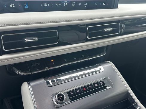 New 2026 Lincoln Aviator 2WD image 29