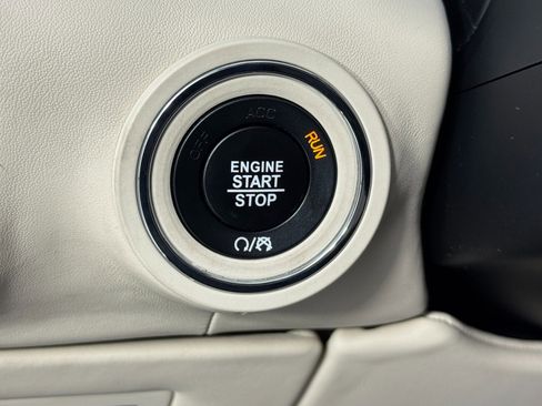 Used 2022 Maserati Quattroporte Modena Q4 image 20