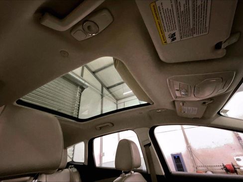 Used 2015 Ford C-MAX Energi SEL w/ Equipment Group 302A image 22