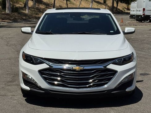 Used 2024 Chevrolet Malibu LT FWD image 2